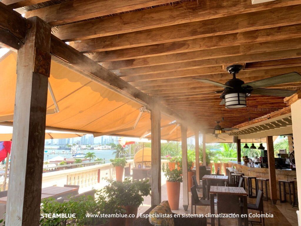 Climatizacion de exteriores con nebulizadores de agua en restaurantes colombia